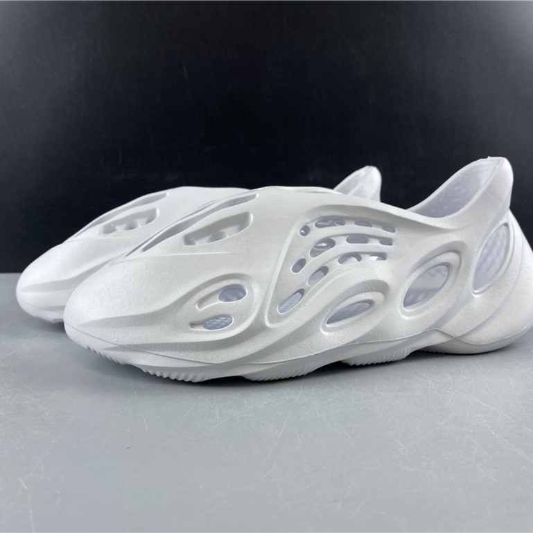 Yeesy Boost Slide B… - image