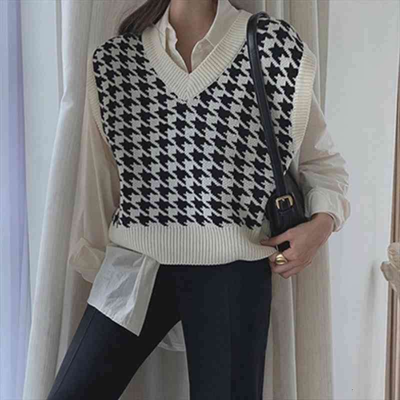 houndstooth vest womens wool knitted vest autumn loose korean outdoor soft warm sweater waistcoat, White;black
houndstooth vest womens wool knitted vest autumn loose korean outdoor soft warm sweater waistcoat, White;black