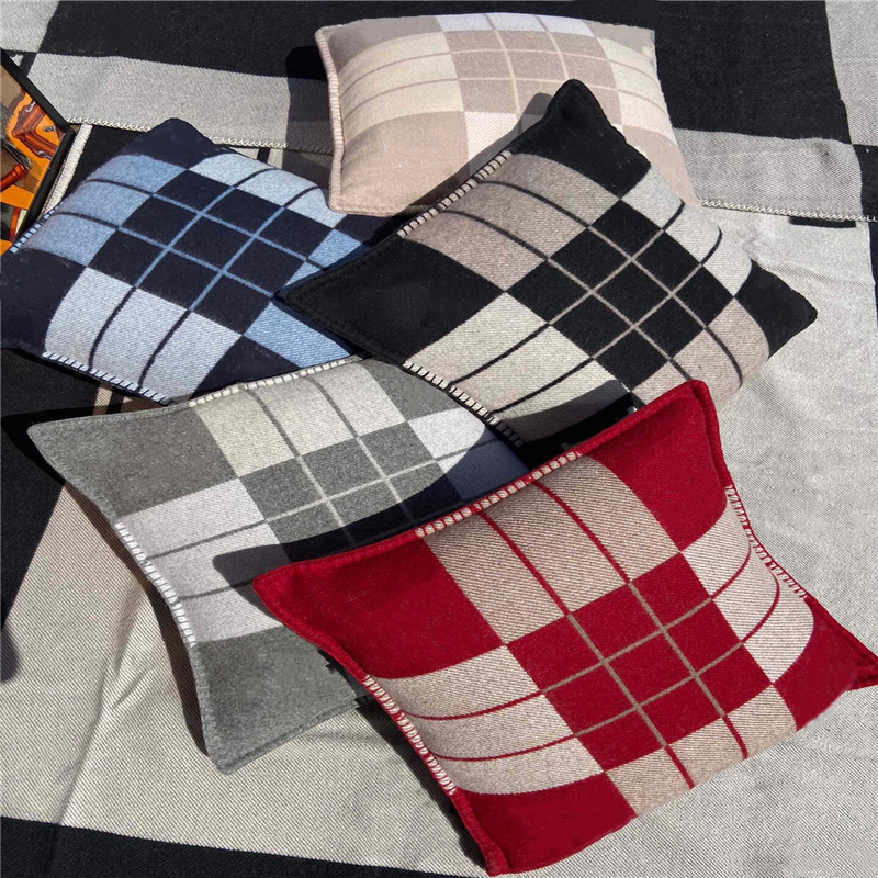 Luxury H Cashmere Pillowcase Crochet Soft Wool Warm Plaid Sofa Bed Fleece Knitted Room Striped Geometric Pillowcase, Plum
Luxury H Cashmere Pillowcase Crochet Soft Wool Warm Plaid Sofa Bed Fleece Knitted Room Striped Geometric Pillowcase, Plum