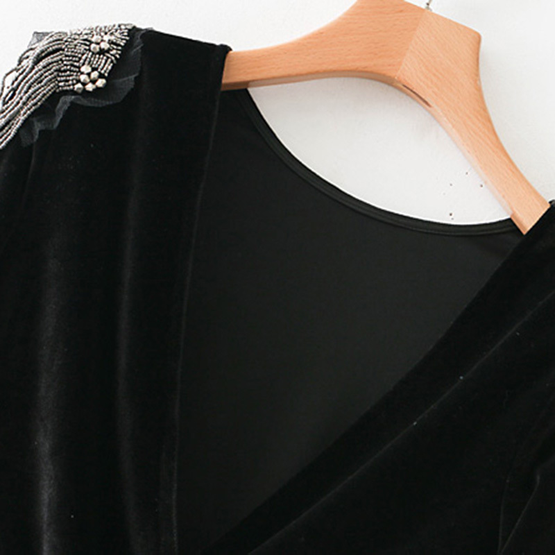 Beading Appliques Velvet Bodysuit Women Fashion Sexy Backless V Neck Crossover Ladies Playsuits Casual Body Femme 210420