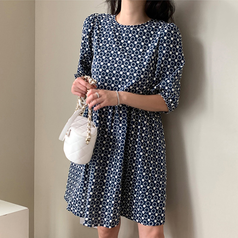 Women Dress Summer Korean Elegant Temperament Embroidery O-Neck Puff Sleeve Casual Chic Vestidos 210519