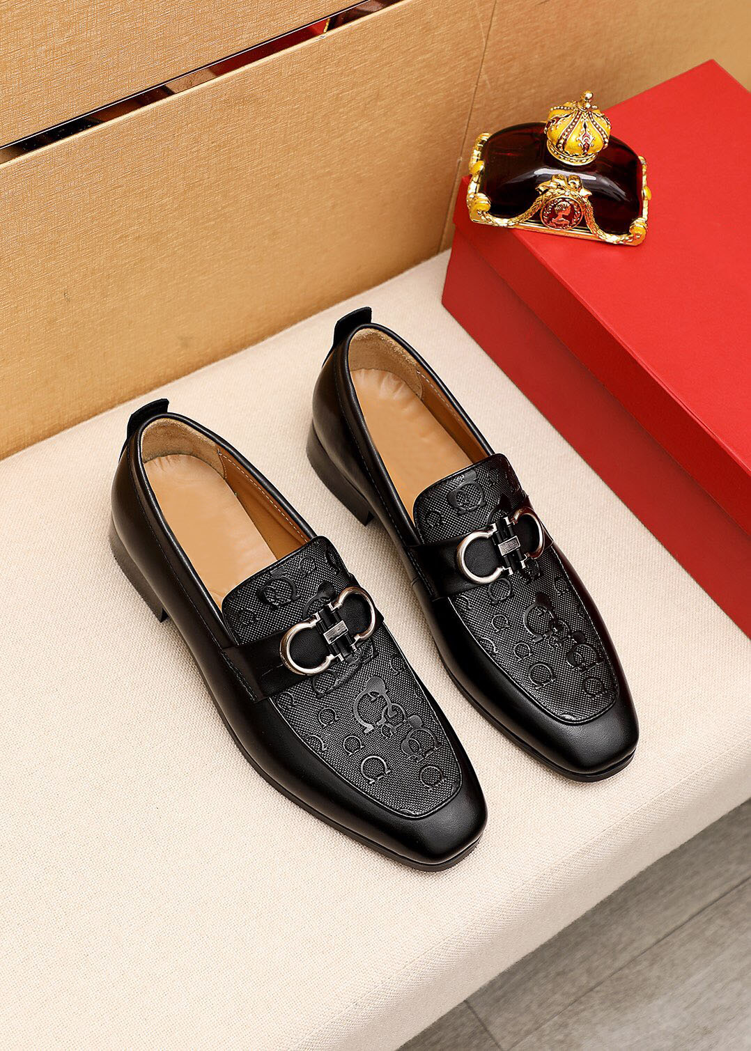 Men's Dress Shoes Fashion Groom Wedding Genuine Leather Brand Designer Oxfords 2021 Men Formal Business Flats Size 38-45, Black
Men's Dress Shoes Fashion Groom Wedding Genuine Leather Brand Designer Oxfords 2021 Men Formal Business Flats Size 38-45, Black
