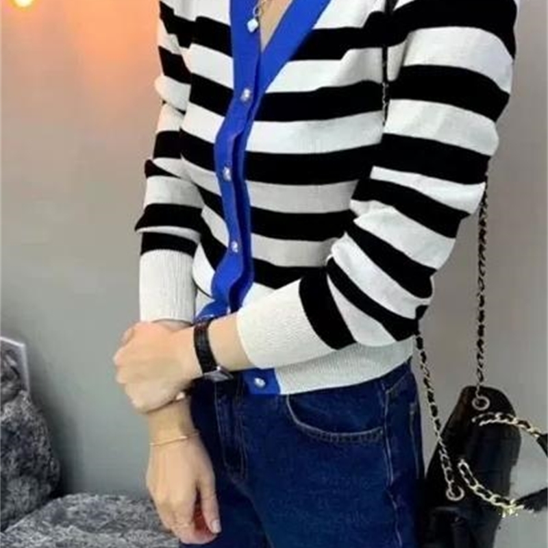 Spring Autumn Fashion Vintage Women Striped Cardigan Long Sleeve V-neck Single-breasted Sweater Ladies Korean 210514
