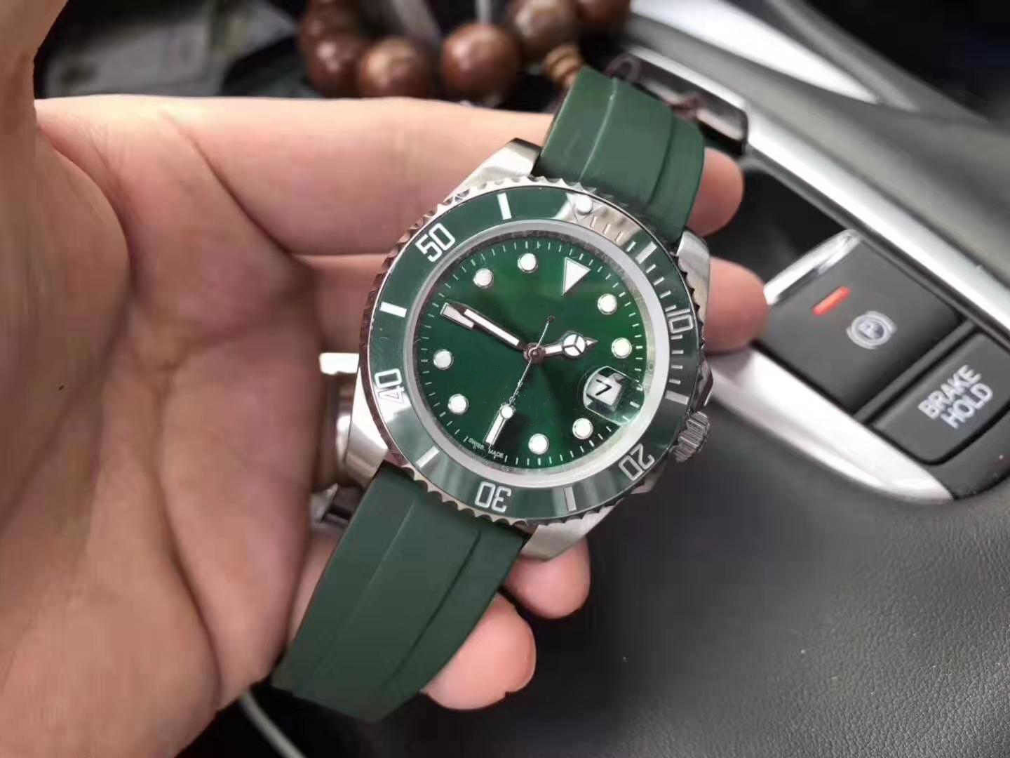 Men's watch 40MM fashion classic automatic mechanical date waterproof luminous sapphire
Men's watch 40MM fashion classic automatic mechanical date waterproof luminous sapphire