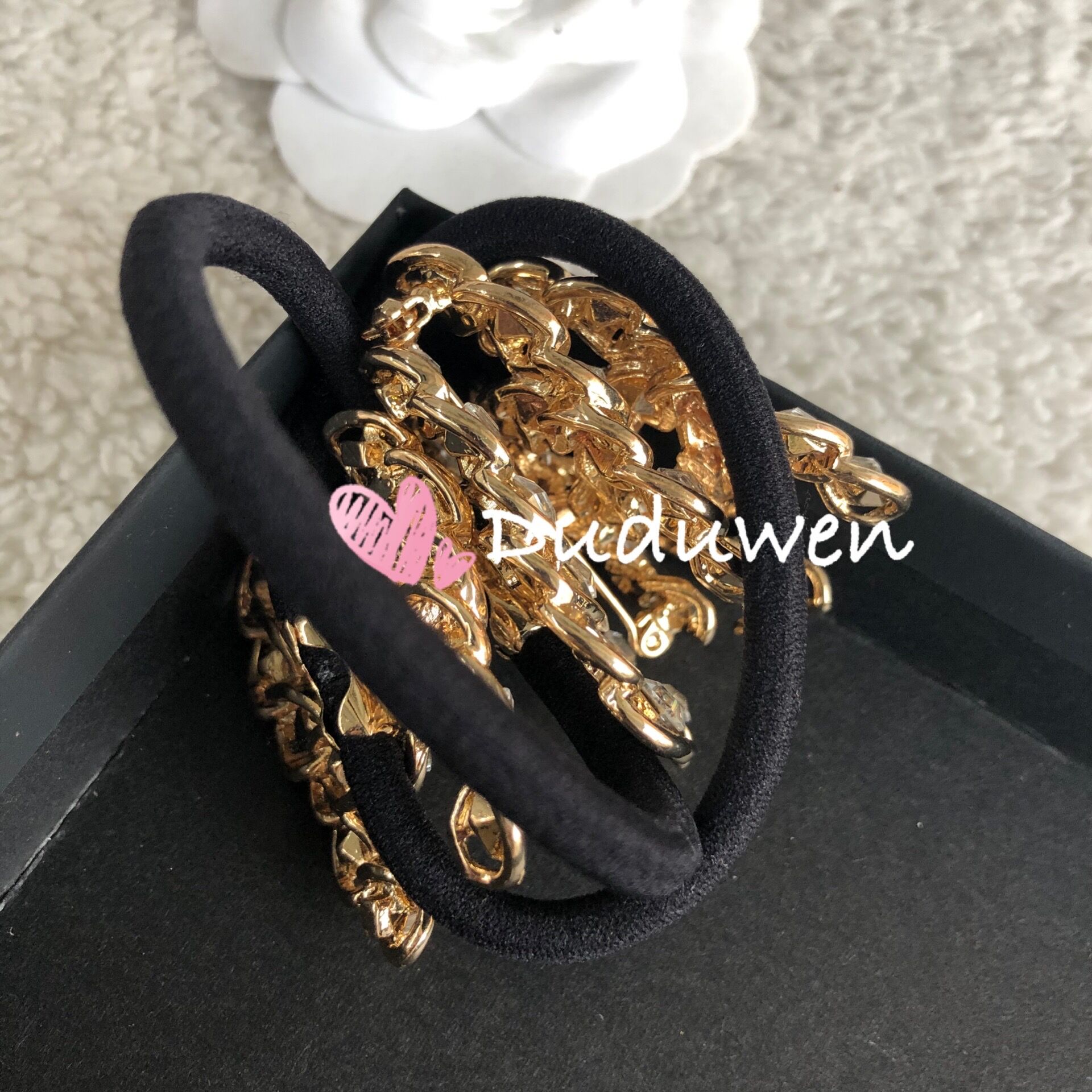 ealstic rubber stone C hair rope pearls metal gold color fashion rhinestone stamped brooch
ealstic rubber stone C hair rope pearls metal gold color fashion rhinestone stamped brooch