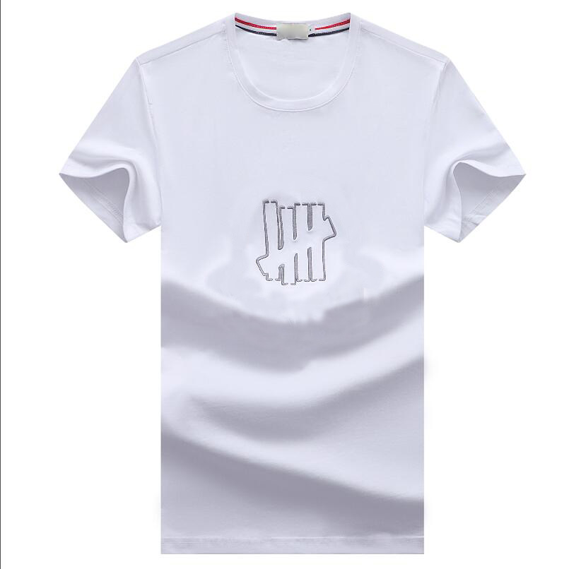 Fashion Embroidery T shirt trend short-sleeved men's ladies clothing couple T-shirt Pure Cotton Tee Designer Three colors, Black 
Fashion Embroidery T shirt trend short-sleeved men's ladies clothing couple T-shirt Pure Cotton Tee Designer Three colors, Black