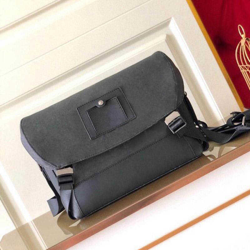 2021 designers PM VOYAGER small Messenger Slanted cross postman Bag A three-piece Men Crossbody file Bags Business Fashion Leather Man, Sky blue
2021 designers PM VOYAGER small Messenger Slanted cross postman Bag A three-piece Men Crossbody file Bags Business Fashion Leather Man, Sky blue