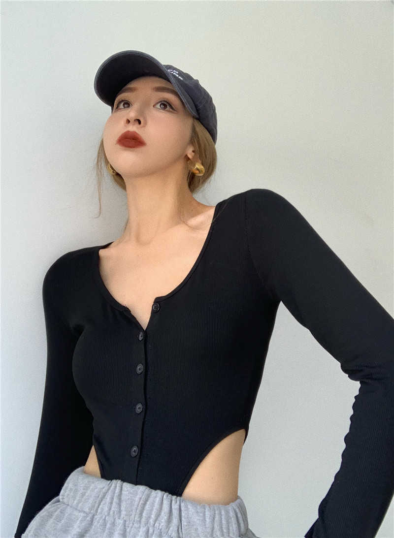 WOMENGAGA T-shirt Female Irregular Slim High Waist Short Summer Tops Long Sleeve Top Sexy Buttons Knitting Tshirt ZD9G 210603