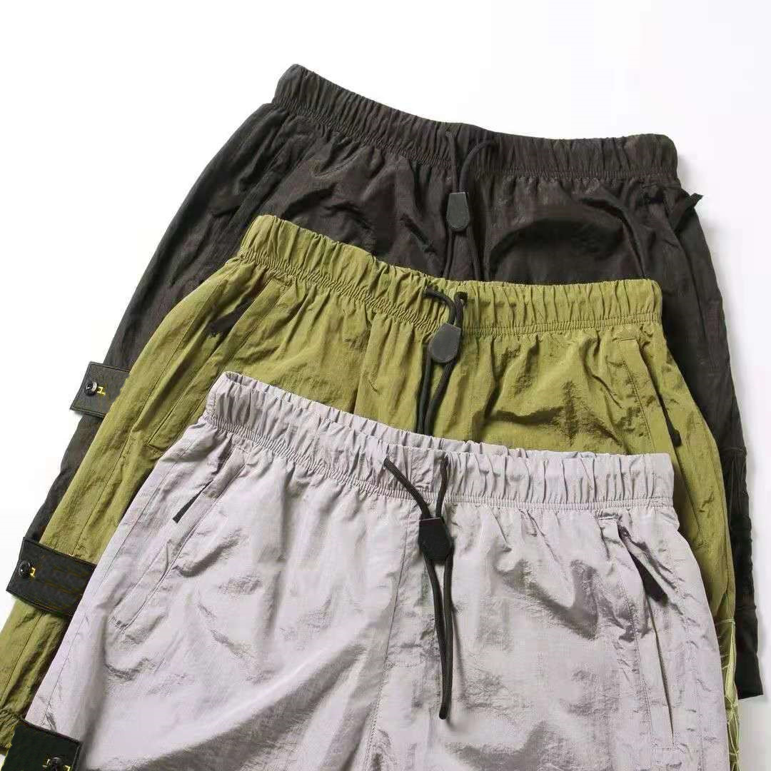 Men's Metal Nylon Island Short Pants Quick-Drying Ultra-Thin Five-Point Shorts Embroidery Logo Armband Pant Soft Stone Knickers Breatha, Black
Men's Metal Nylon Island Short Pants Quick-Drying Ultra-Thin Five-Point Shorts Embroidery Logo Armband Pant Soft Stone Knickers Breatha, Black