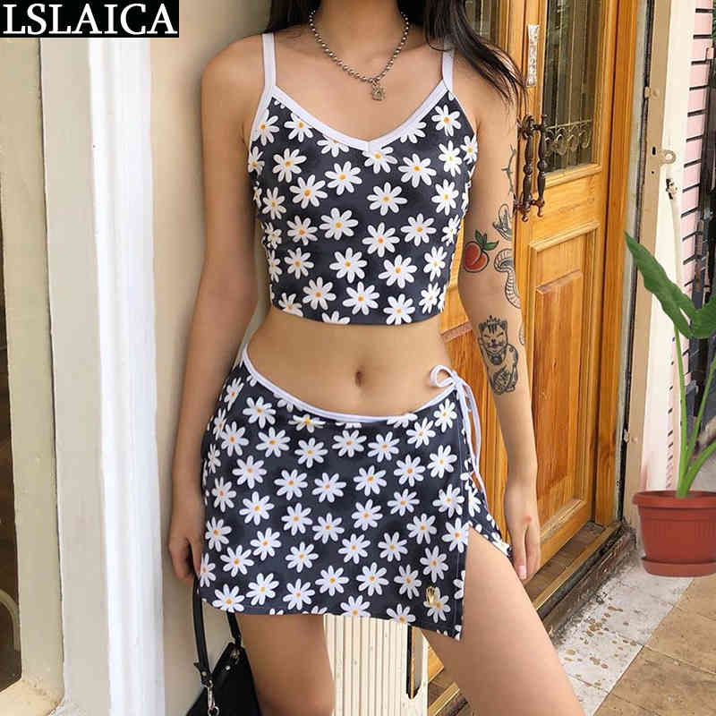 Fashion 2 piece set women short strapless top&short skirt casual elegant two small daisies print sexy s 210520