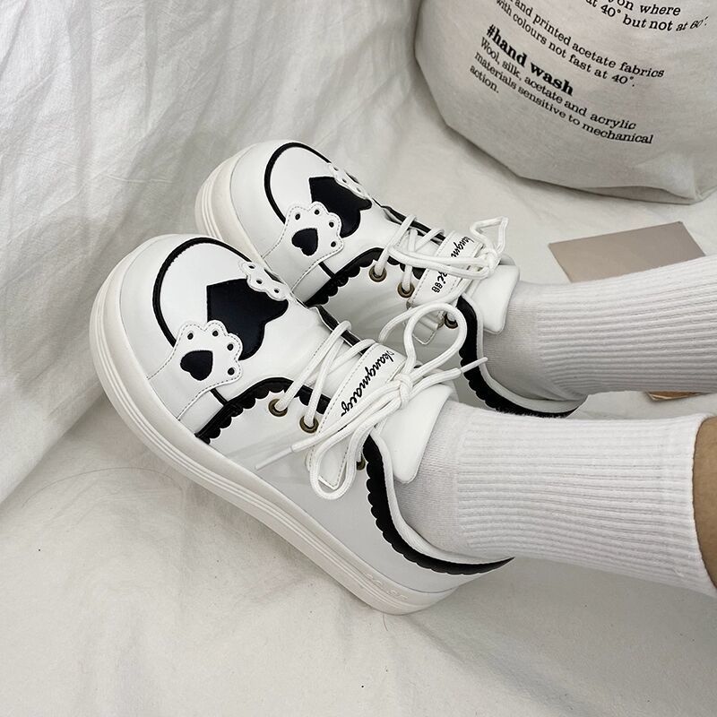 Kawaii Lolita Women Sneakers Japanese Anime White casual Shoes Flat Platform sneakers Casual Korean Spring Autumn, Black;white
Kawaii Lolita Women Sneakers Japanese Anime White casual Shoes Flat Platform sneakers Casual Korean Spring Autumn, Black;white