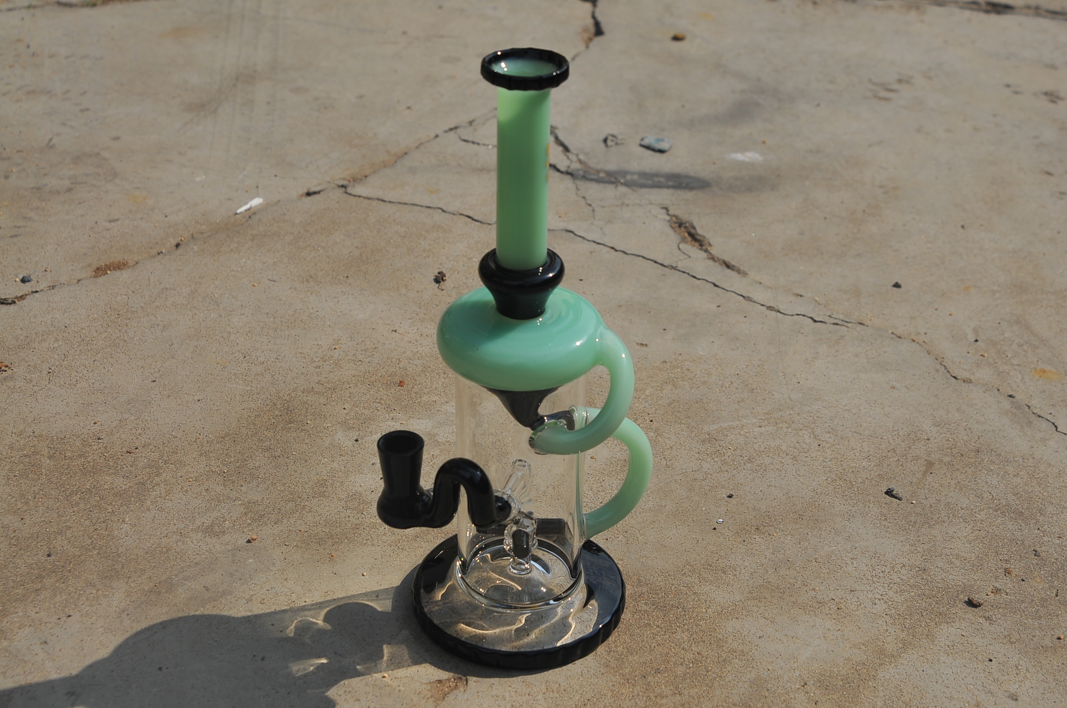 Twirling Bong Hookah/EMS safe and fast delivery/14mm slide/superb smoking experience /brilliant water filtering effect//custom-made/ artistic look
Twirling Bong Hookah/EMS safe and fast delivery/14mm slide/superb smoking experience /brilliant water filtering effect//custom-made/ artistic look