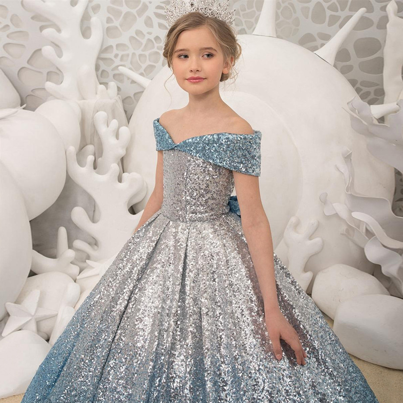 Cute 2021 Flower Girl Dresses Off Shoulder Ball Gown Lace Appliques Tiered Skirts Girls Pageant Dress A Line Kids Sequined Birthday Gown