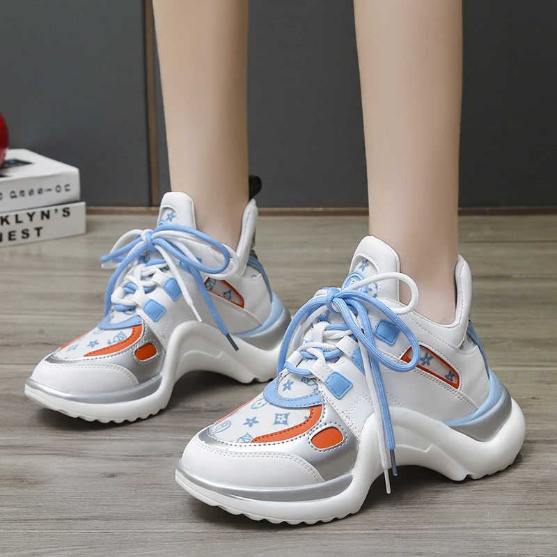 Women Shoes Size 42 Designer Sneakers Casual 2021 Genuine Leather Cool Flats Footwear Walking Vulcanized Y0907, Sky blue
Women Shoes Size 42 Designer Sneakers Casual 2021 Genuine Leather Cool Flats Footwear Walking Vulcanized Y0907, Sky blue