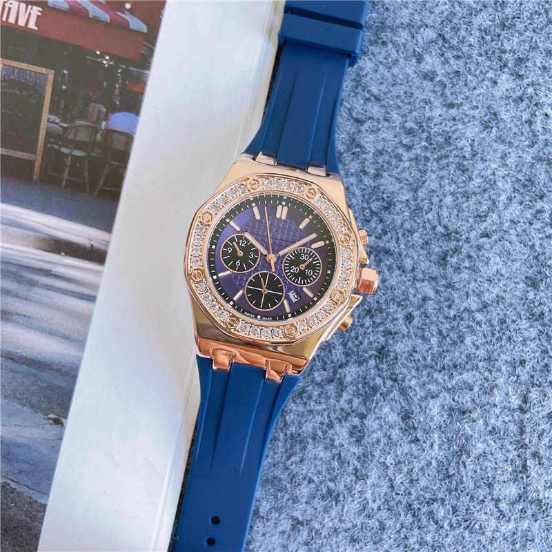 Fashion Brand Watches Men Crystal Style Rubber Strap Wrist Watch AP22, Rose gold white black
Fashion Brand Watches Men Crystal Style Rubber Strap Wrist Watch AP22, Rose gold white black