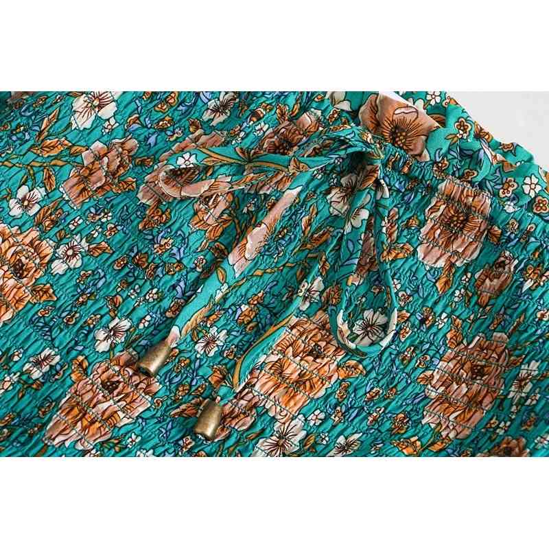 Bohemia Floral print Elastic Ruched Body Slash Shoulder BOHO Dress Summer Holiday Woman Short Sleeve Knee length Beach 210429