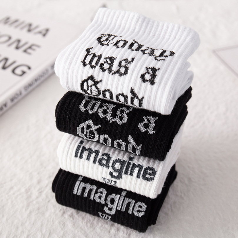 Drop Ship Autumn Winter Men Funny Harajuku Humor Word Printed Socks Creative Hip Hop Street Skateboard Unisex Crew Happy Sock