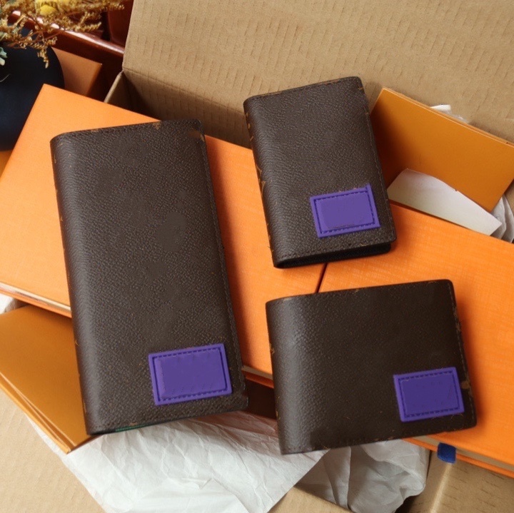 2023 big brand luggage designer bags top quality fashion ladies classic presbyopic wallet card holder, Brown
2023 big brand luggage designer bags top quality fashion ladies classic presbyopic wallet card holder, Brown