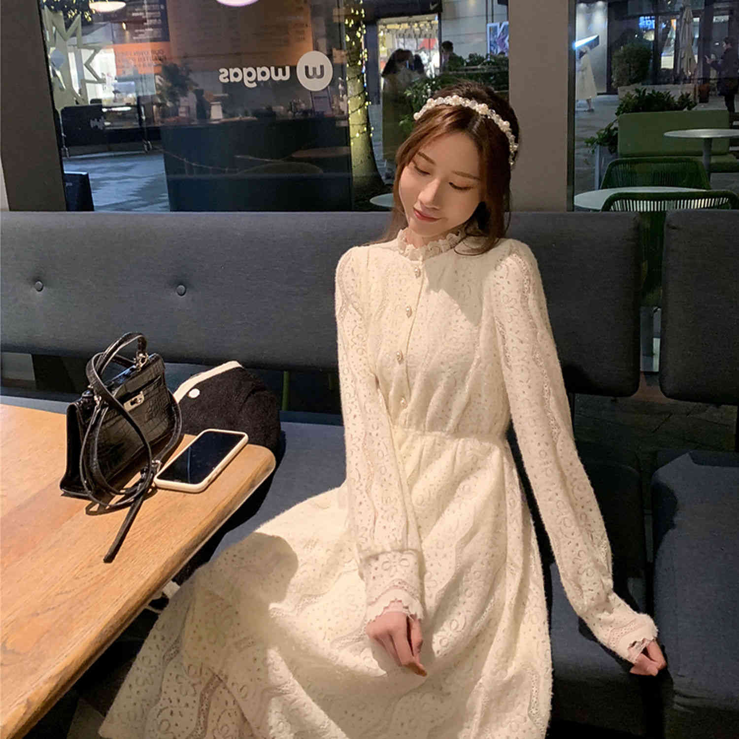 French Vintage Dress Women Spring Long Sleeve Lace Dress Korean O-Neck Fariy Elegant Retro Dress Female Button 210521