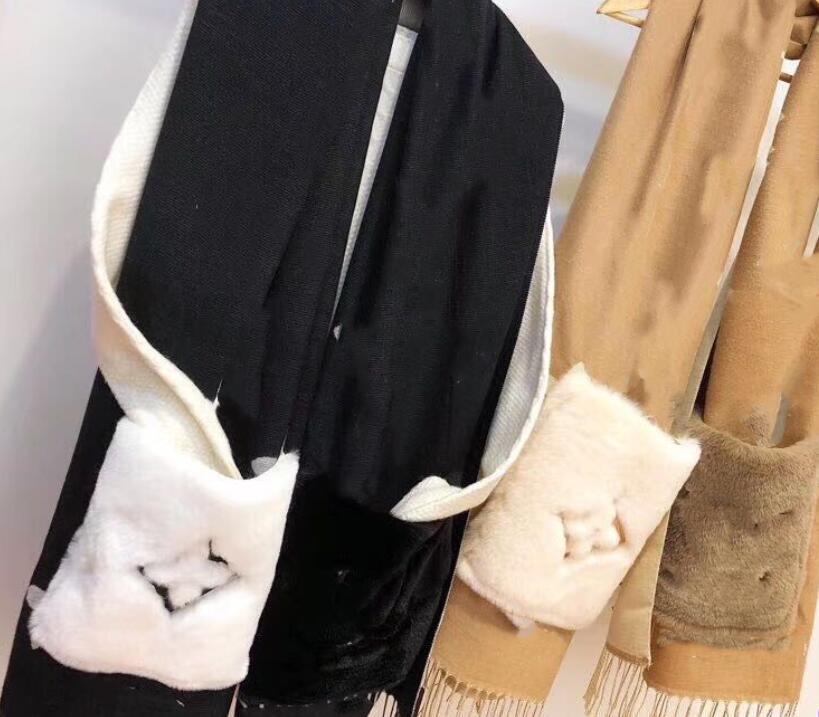 Top fashion mink velvet scarves Women Winter warm scarfs Big Letter pattern Pashminas Shawls 180*70CM
Top fashion mink velvet scarves Women Winter warm scarfs Big Letter pattern Pashminas Shawls 180*70CM