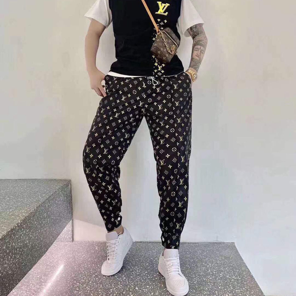 Goods 21 Spring European and Summer New Products Light Luxury Letter Trend Sports Leisure Leggings Men's and Women's Versatile Pai, White;black
Goods 21 Spring European and Summer New Products Light Luxury Letter Trend Sports Leisure Leggings Men's and Women's Versatile Pai, White;black