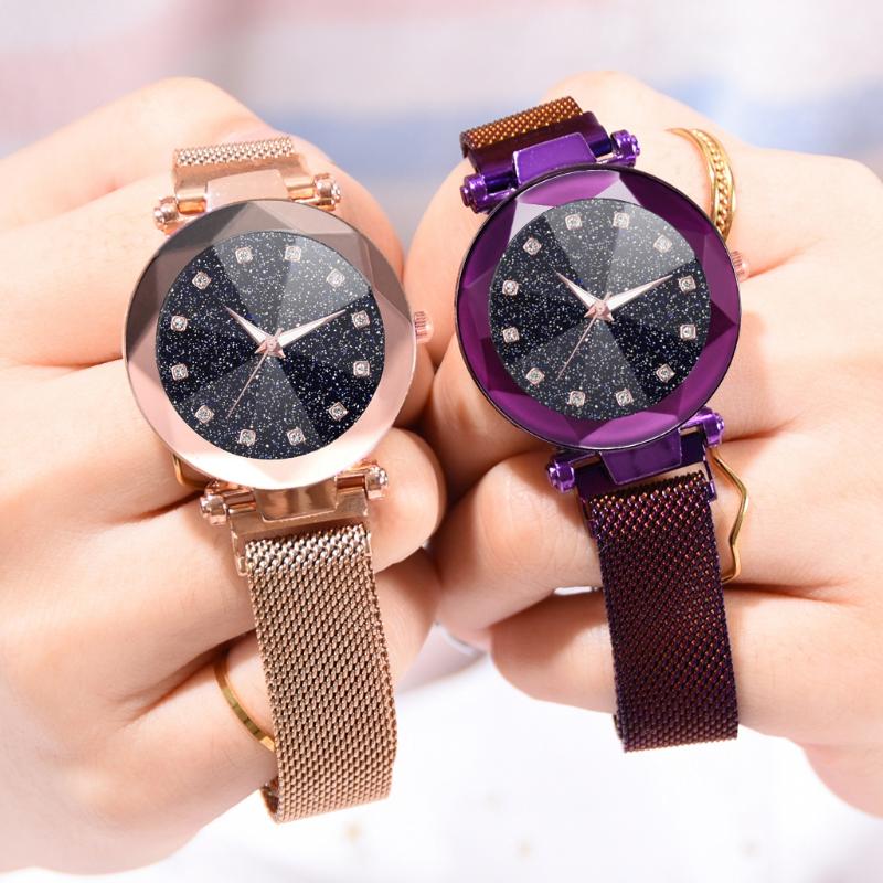 Wristwatches Damen Magnetische Starry Sky Uhr Luxus Frauen Uhren Mode Diamant Weibliche Quarz Armbanduhren Relogio Feminino Zegarek Damski, Black
Wristwatches Damen Magnetische Starry Sky Uhr Luxus Frauen Uhren Mode Diamant Weibliche Quarz Armbanduhren Relogio Feminino Zegarek Damski, Black