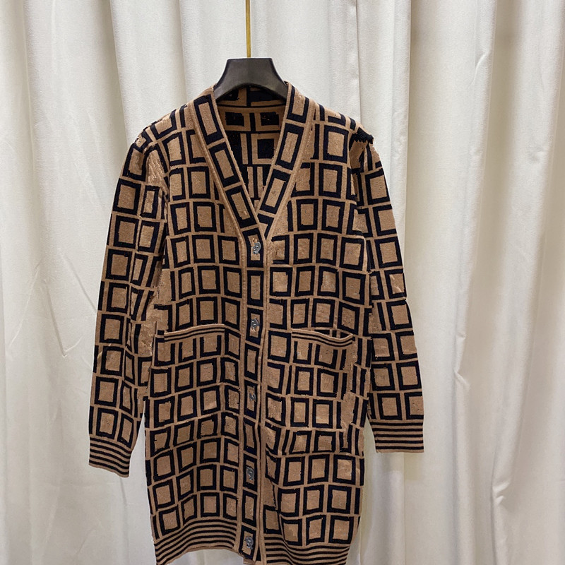 Women' 2022 autumn and winter v-neck cardigan knit dress with inner and outer wear for age reduction 117, Customize
Women' 2022 autumn and winter v-neck cardigan knit dress with inner and outer wear for age reduction 117, Customize
