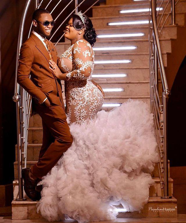 Plus Size Mermaid Wedding Dresses with Long Sleeve Sheer O-neck Lace-up Back African Aso Ebi Arabic Ruffles Train Bridal Dress