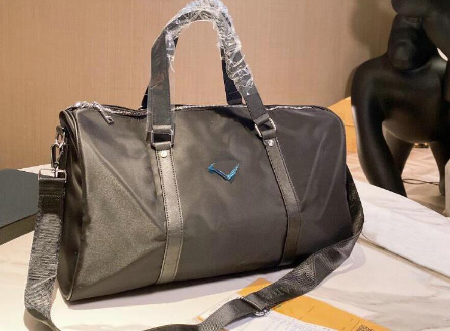Men Fashion Duffle Bag Triple Black Nylon Travel Bags Mens Handle Luggage Gentleman Business Tote handbags with Shoulder Strap PR5124
Men Fashion Duffle Bag Triple Black Nylon Travel Bags Mens Handle Luggage Gentleman Business Tote handbags with Shoulder Strap PR5124