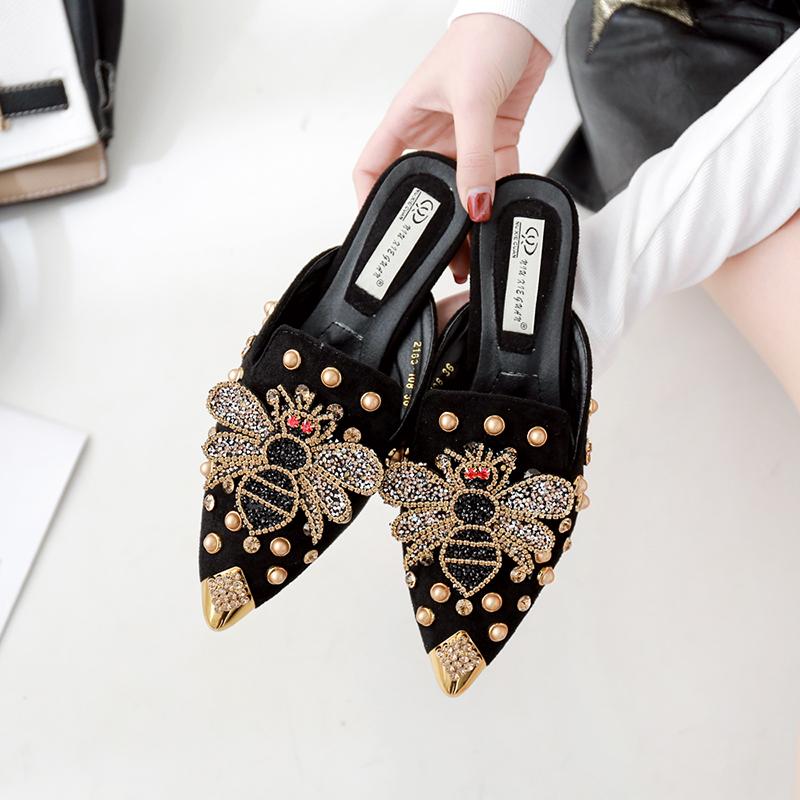Slippers Ladies Metal Pointed Rhinestone Rivet Bee Women's Slip On Muller Loafer Flat Slides Sandals Casual Beach Shoe For Women, Black
Slippers Ladies Metal Pointed Rhinestone Rivet Bee Women's Slip On Muller Loafer Flat Slides Sandals Casual Beach Shoe For Women, Black
