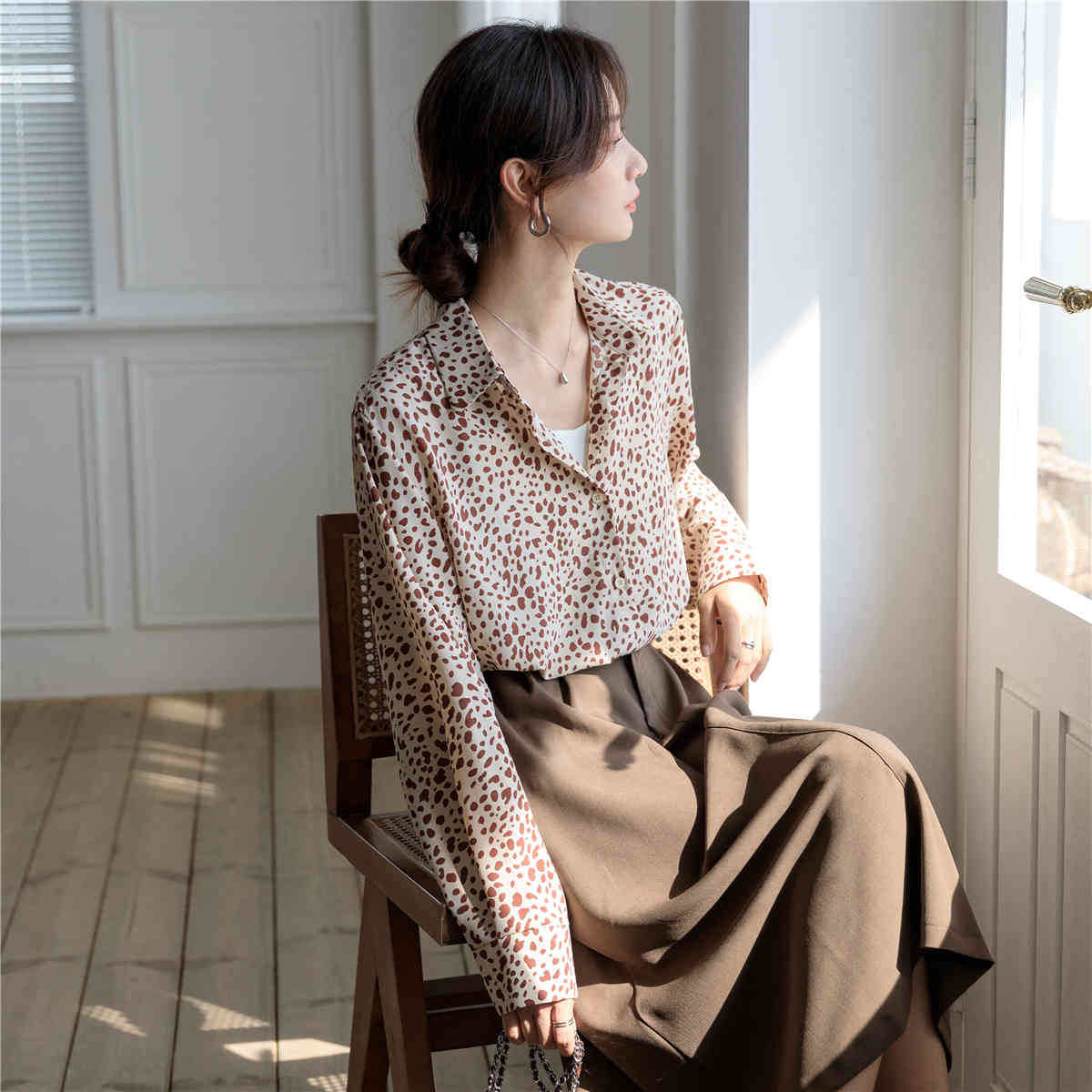 Vintage Blouse Women Lady Long Sleeves Female Shirts Leopard Print Shirt Loose Sleeve Blusa Chiffon Top 929J 210420