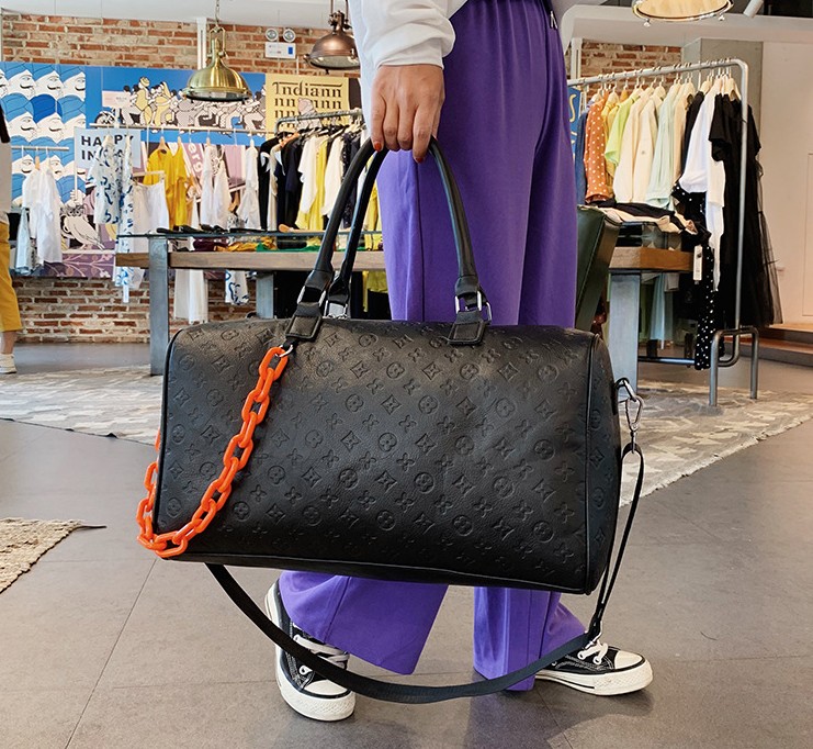 Design Men Travel Duffle Bag Plaid Leather Waterproof Large Capacity Fitness Gym Boarding Bags Male luxurys Luggage Sport Handbags Women Outdoor Packs, With logo
Design Men Travel Duffle Bag Plaid Leather Waterproof Large Capacity Fitness Gym Boarding Bags Male luxurys Luggage Sport Handbags Women Outdoor Packs, With logo