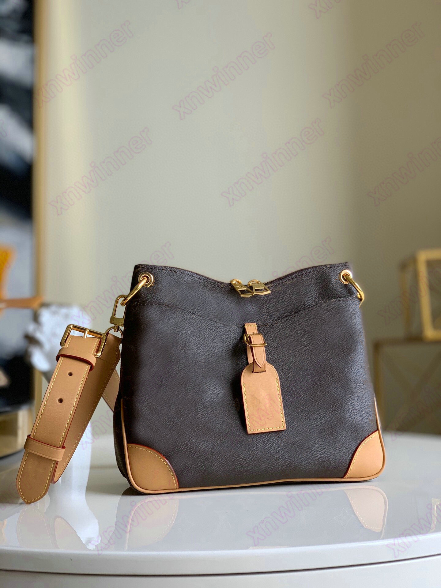 Odeon PM MM Mens Designer Shoulder Bag Womens Luxurys Designers CrossBody Purse Wallet Multi Pochette Accessoires Cross Body Handbag M45352 M45354
Odeon PM MM Mens Designer Shoulder Bag Womens Luxurys Designers CrossBody Purse Wallet Multi Pochette Accessoires Cross Body Handbag M45352 M45354