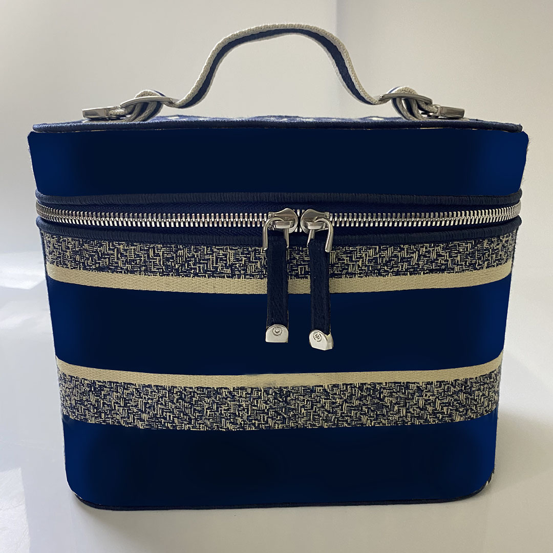 Designer cosmetic bag high quality letter ladies cosmetics bags fashion women handbag large capacity shoulder bagss wallet, Blue
Designer cosmetic bag high quality letter ladies cosmetics bags fashion women handbag large capacity shoulder bagss wallet, Blue