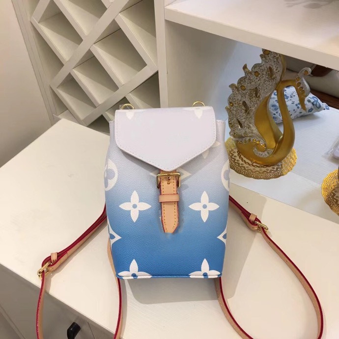 Luxury high-end classic heart-shaped patterned wallet ladies genuine leather rectangular flip wallet clutch bag wholesale, 01 
Luxury high-end classic heart-shaped patterned wallet ladies genuine leather rectangular flip wallet clutch bag wholesale, 01