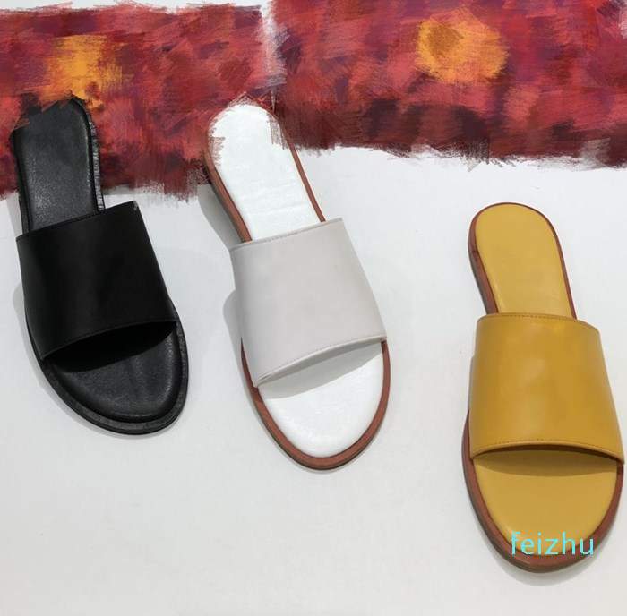 2021 Classic luxury design one word slipper drop buckle logo summer women's flat shoes soft genuine leather outdoor beach slippers 35-40, Black
2021 Classic luxury design one word slipper drop buckle logo summer women's flat shoes soft genuine leather outdoor beach slippers 35-40, Black