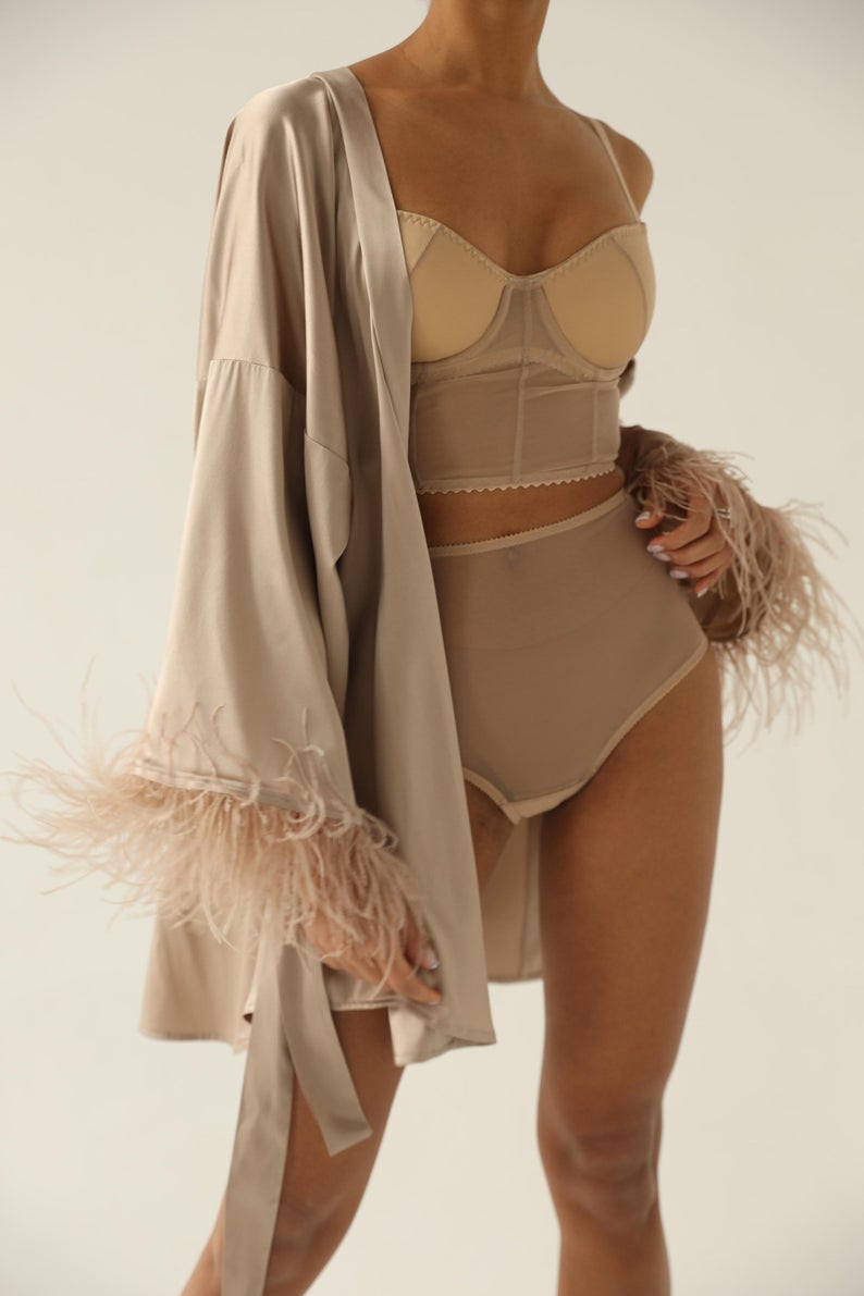 Ostrich Feather Women Sleepwear Long Sleeve Maternity Sexy Kimono Party Bathrobe wiht Belt Lady Nightgown Robe