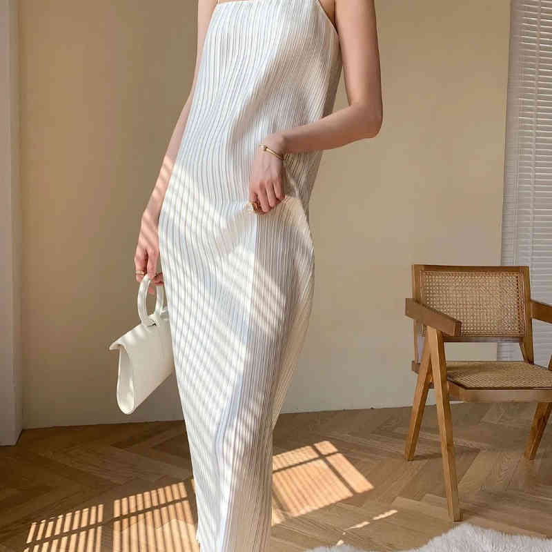 Nomikuma Summer Spaghetti Strap Dress Korean Strapless Sling Dresses Causal Korean Folds Fashion Solid Vestidos Femme 6H125 210427