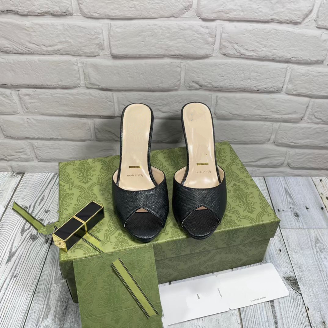 2022 Designer Fashion Slippers REVIVAL MULE High heels Shoes Women Slides Black Pink Orange Blue WATERFRONT Brown White Summer Flip Flops k,j00002
2022 Designer Fashion Slippers REVIVAL MULE High heels Shoes Women Slides Black Pink Orange Blue WATERFRONT Brown White Summer Flip Flops k,j00002