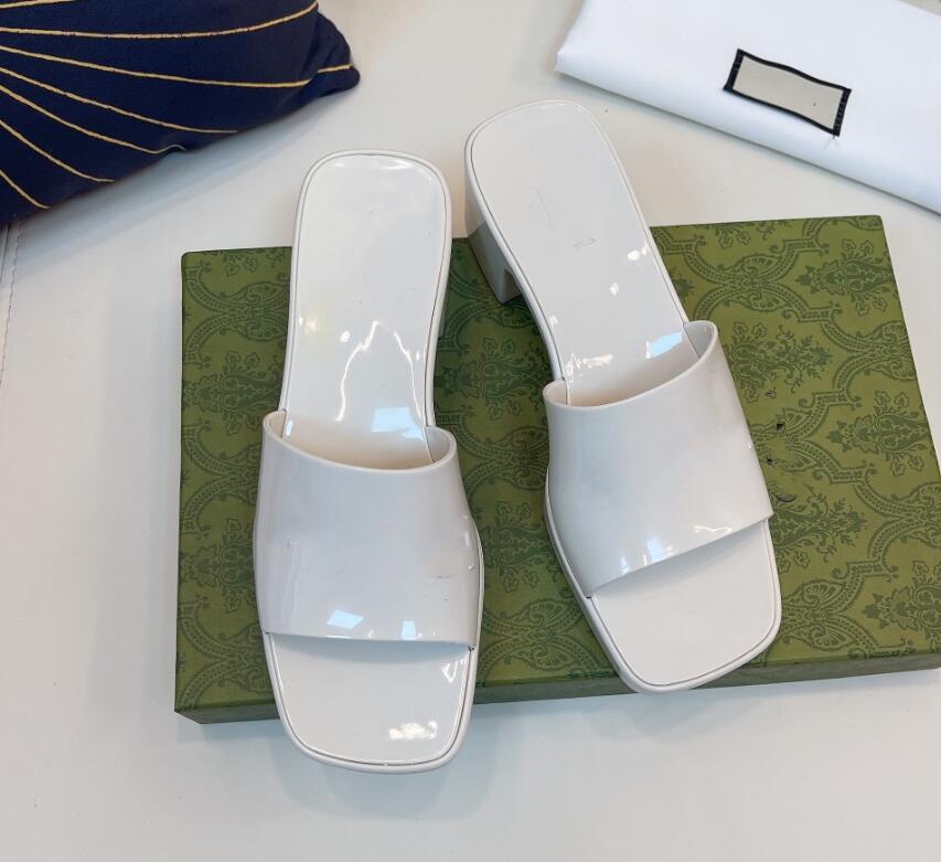 Woman Pretty Slipper Fashion Lady Sandals Beach Thick Bottom Jelly Candy Color Loafer Sell Well Slippers Platform Scuffs Alphabet Rubber Hig, Black
Woman Pretty Slipper Fashion Lady Sandals Beach Thick Bottom Jelly Candy Color Loafer Sell Well Slippers Platform Scuffs Alphabet Rubber Hig, Black