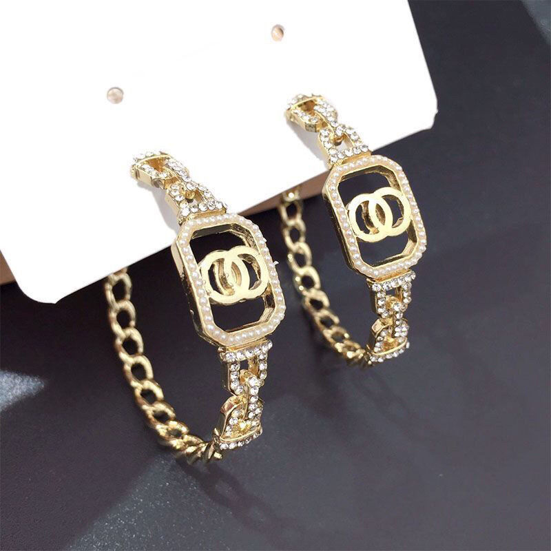 Fashion personality stud earrings wild big circle hoop earing925 silver needle earwear for women, Golden;silver
Fashion personality stud earrings wild big circle hoop earing925 silver needle earwear for women, Golden;silver