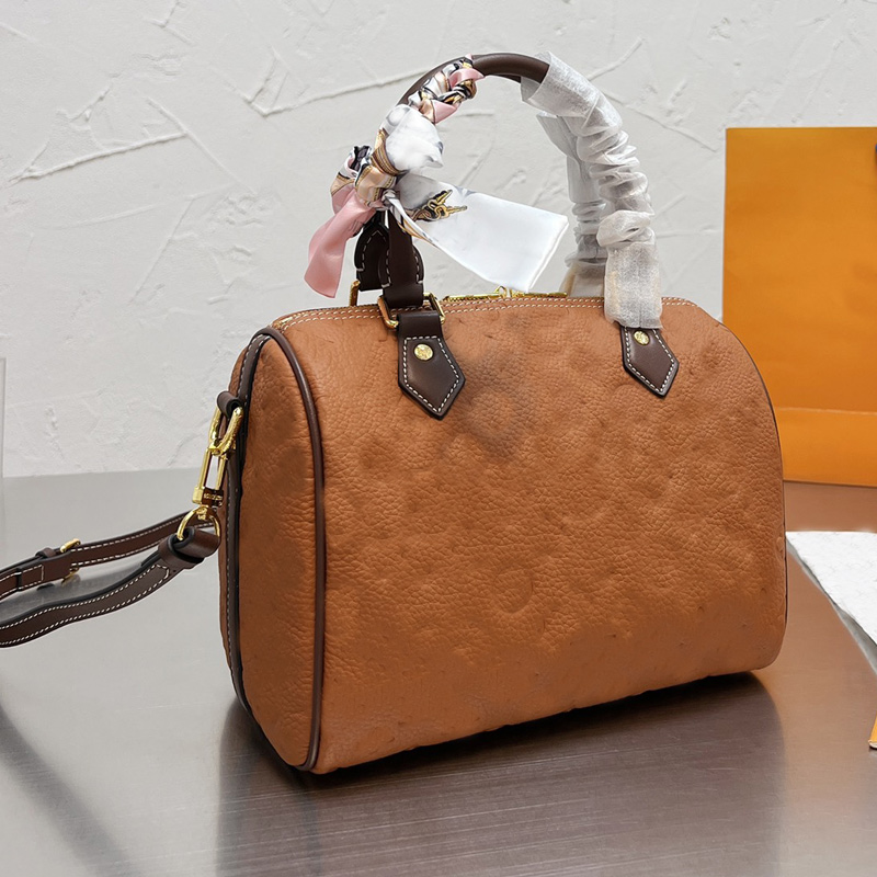 Pillow Shoulder Bag Speedy 25 Handbag Trave Totes Crossbody Bags Grain Real Leather Embossed Letter Adjustable Strap Lady Tote Women Handbags Zipper Purse
Pillow Shoulder Bag Speedy 25 Handbag Trave Totes Crossbody Bags Grain Real Leather Embossed Letter Adjustable Strap Lady Tote Women Handbags Zipper Purse