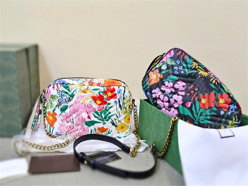 Chain Crossbody Bag Womens Handbag Wallets Fashion High Quality Genuine Leather Messenger Bag Lock Plain Purse Bestselling Artwork, 01
Chain Crossbody Bag Womens Handbag Wallets Fashion High Quality Genuine Leather Messenger Bag Lock Plain Purse Bestselling Artwork, 01