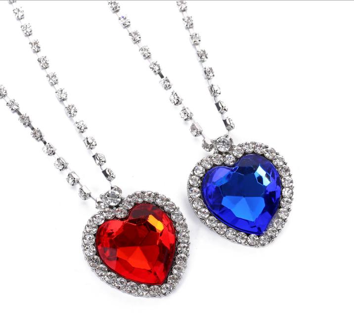 2021 Crystal chain The Heart Of The Ocean Necklace luxurious heart diamond pendants Titanic necklaces for women movie statement jewelry
2021 Crystal chain The Heart Of The Ocean Necklace luxurious heart diamond pendants Titanic necklaces for women movie statement jewelry
