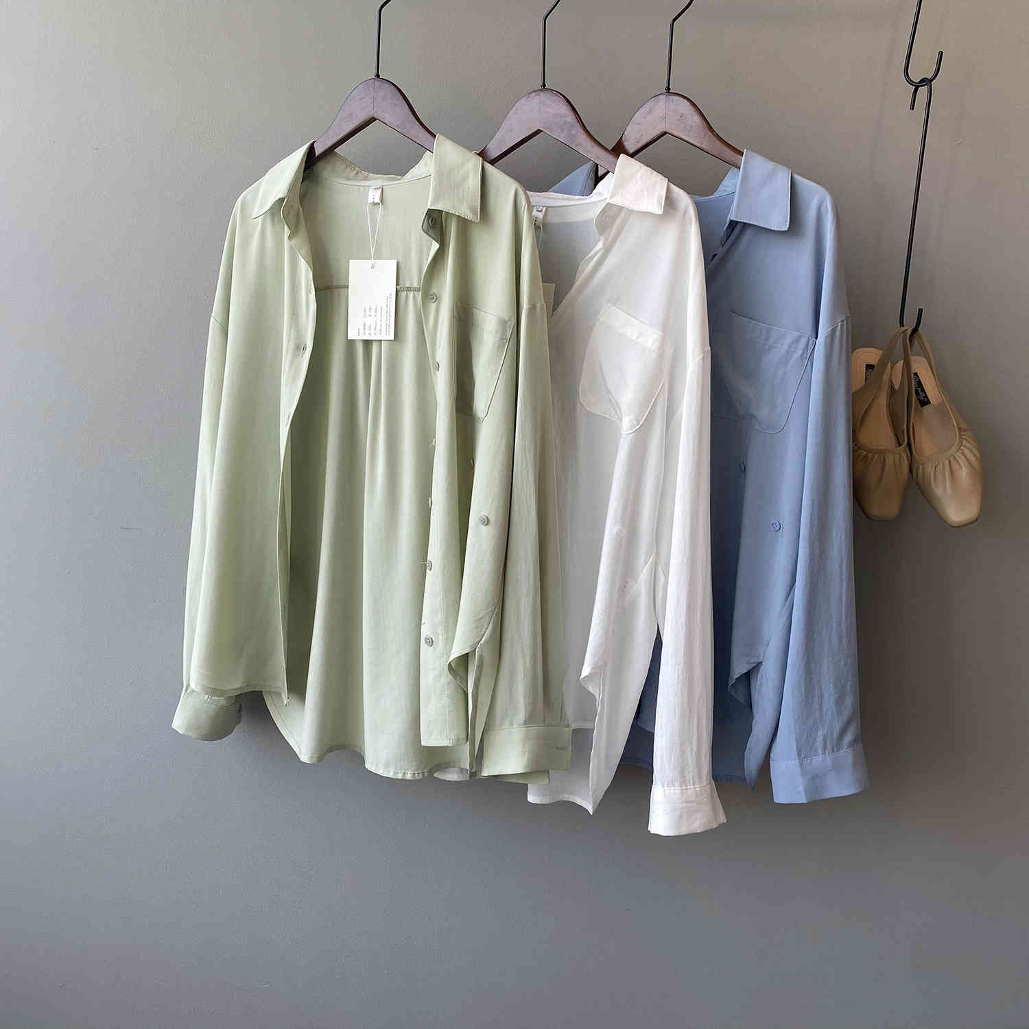 Women's Blouses & Shirts Temperament Thin Long Sleeve Shirt 2021 Summer Solid Lapel Casual Blousers Korean Loose Tencel Top GDQ9, Duck yellow
Women's Blouses & Shirts Temperament Thin Long Sleeve Shirt 2021 Summer Solid Lapel Casual Blousers Korean Loose Tencel Top GDQ9, Duck yellow