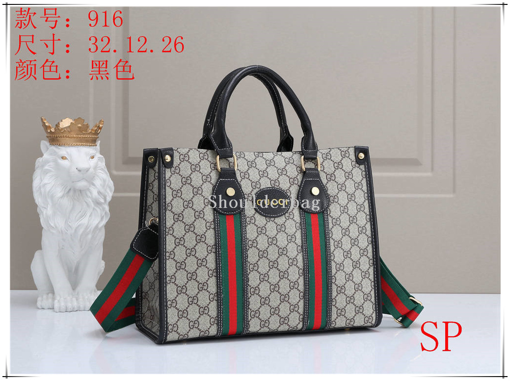 2021 womens Top Quality Totes Purse Luxurys Designers Shoulder Handbags Chains Cross Body Bags Stripes bag 5A Wallet cellphone pocket gg, Red;black
2021 womens Top Quality Totes Purse Luxurys Designers Shoulder Handbags Chains Cross Body Bags Stripes bag 5A Wallet cellphone pocket gg, Red;black