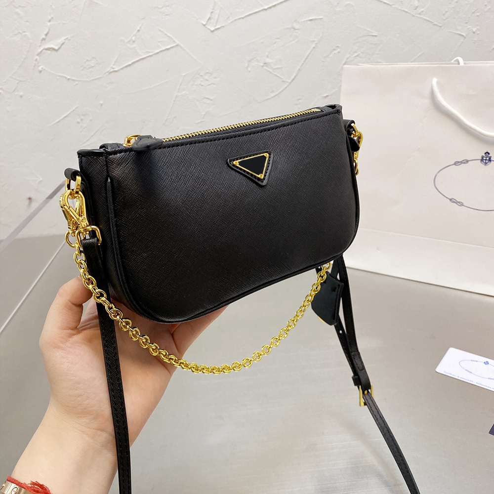 Luxurys Designers bag Women Fashion Leather Bags Purse Pochette handbags female Crossbody handbag shoulder Phone Vintage with Box, A4
Luxurys Designers bag Women Fashion Leather Bags Purse Pochette handbags female Crossbody handbag shoulder Phone Vintage with Box, A4