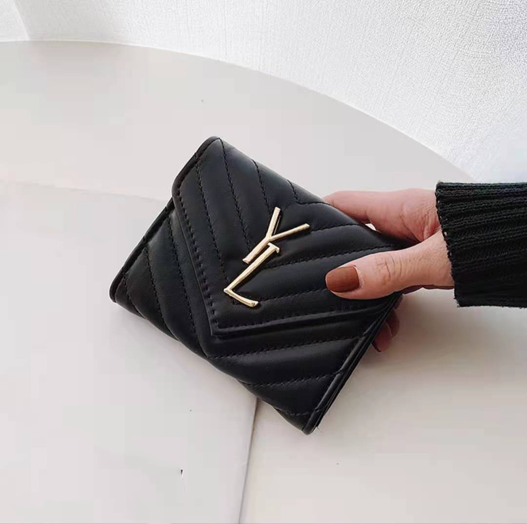Luxury Designers lady purse Fashion leather bag Money Clips select top-quality materials exquisite workmanship a variety of styles leisure gifts good beautiful
Luxury Designers lady purse Fashion leather bag Money Clips select top-quality materials exquisite workmanship a variety of styles leisure gifts good beautiful