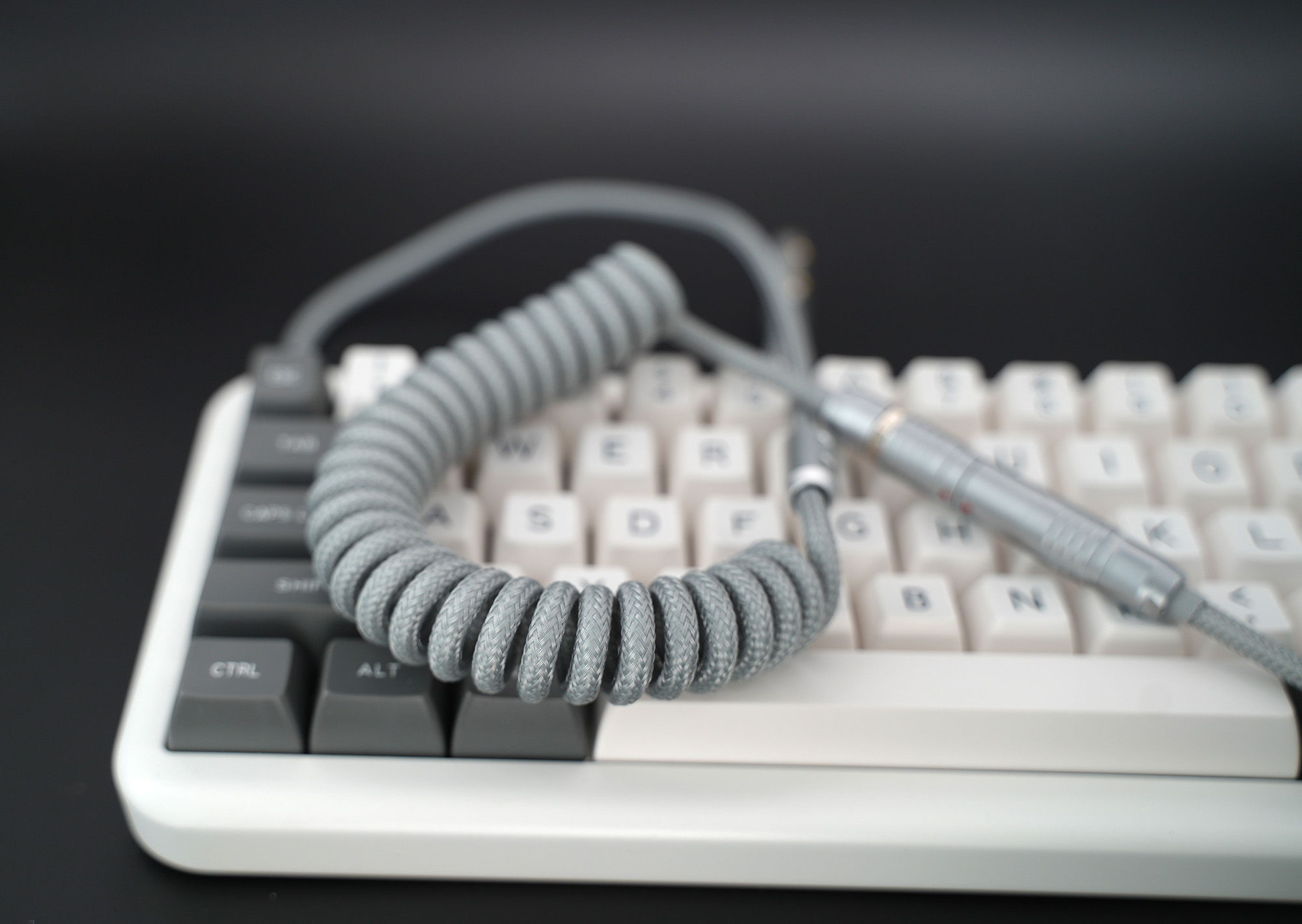 GeekCable Handmade Customized Mechanical Keyboard Cable USB Spiral For Filco Keyboard Cable PET Nylon Braided Fluorescent Silver