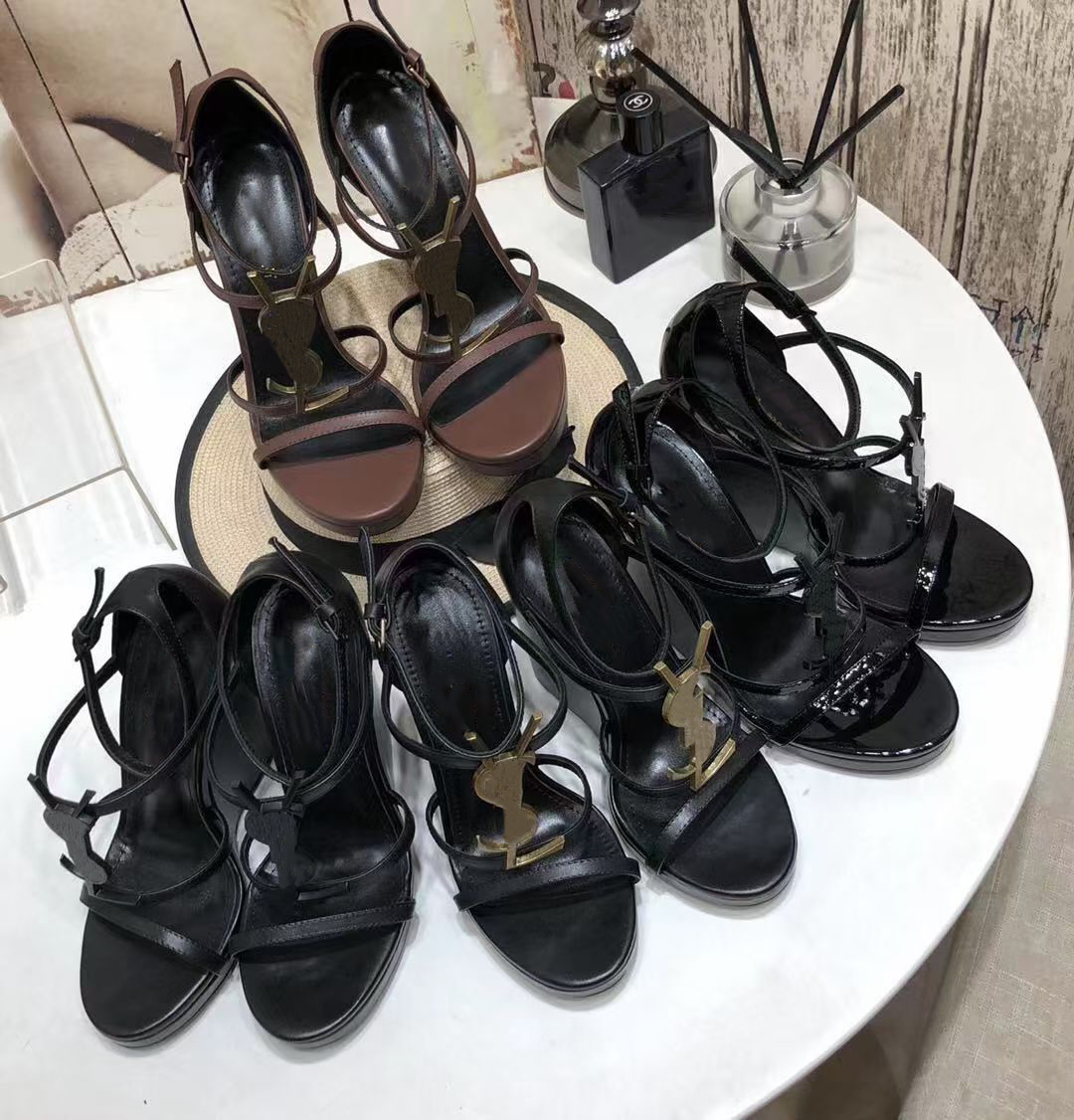 

Women Wedge Espadrilles Designer Cassandra Sandals Black Leather 10.5 CM High Heels Adjustable Buckle Party Wedding Dress Shoes With Box 324, Socks